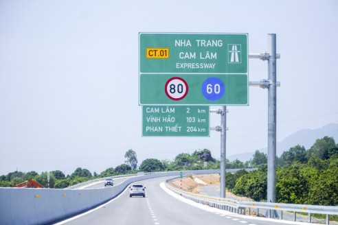 Sáng nay thông xe cao tốc Nha Trang - Cam Lâm, vượt tiến độ 3 tháng