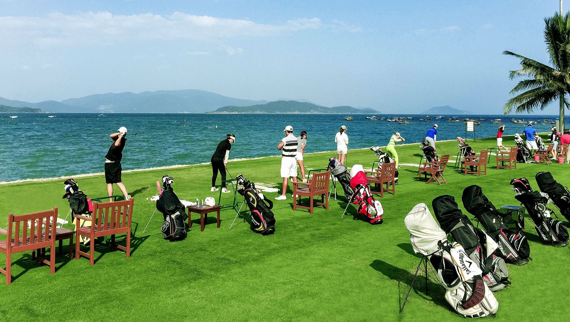 SÂN GOLF DIAMOND BAY NHA TRANG