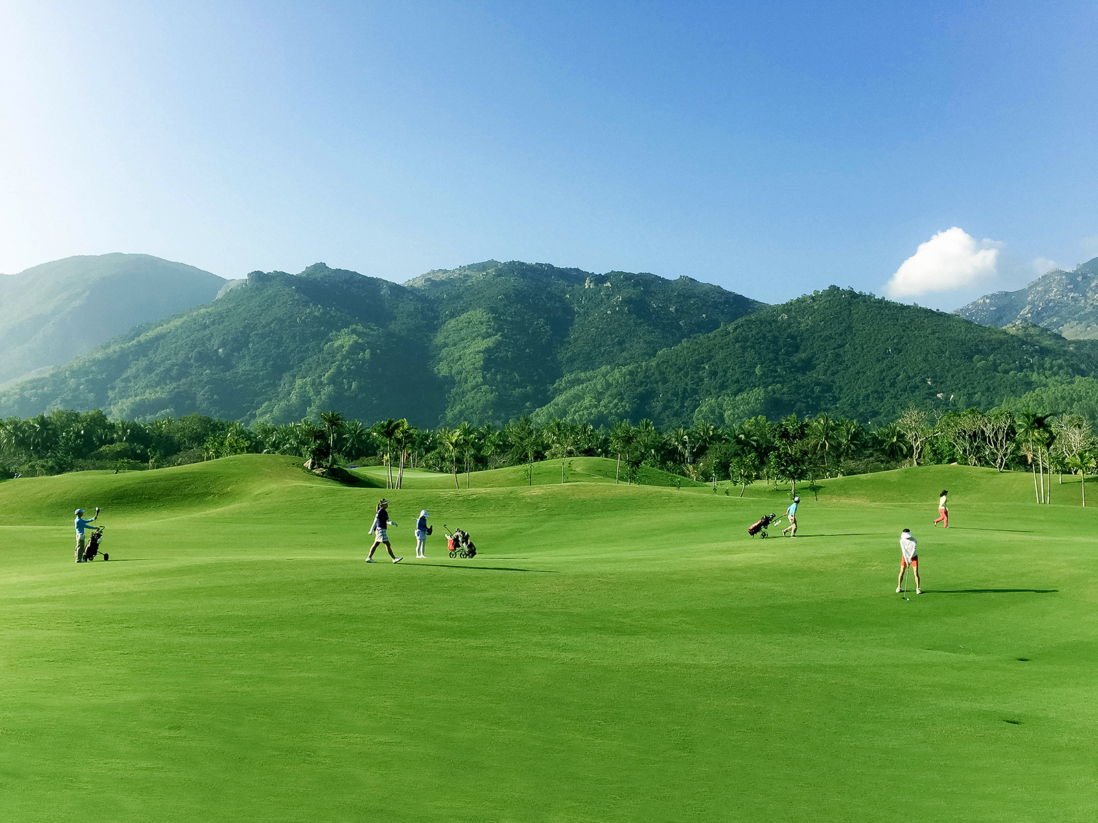 SÂN GOLF DIAMOND BAY NHA TRANG